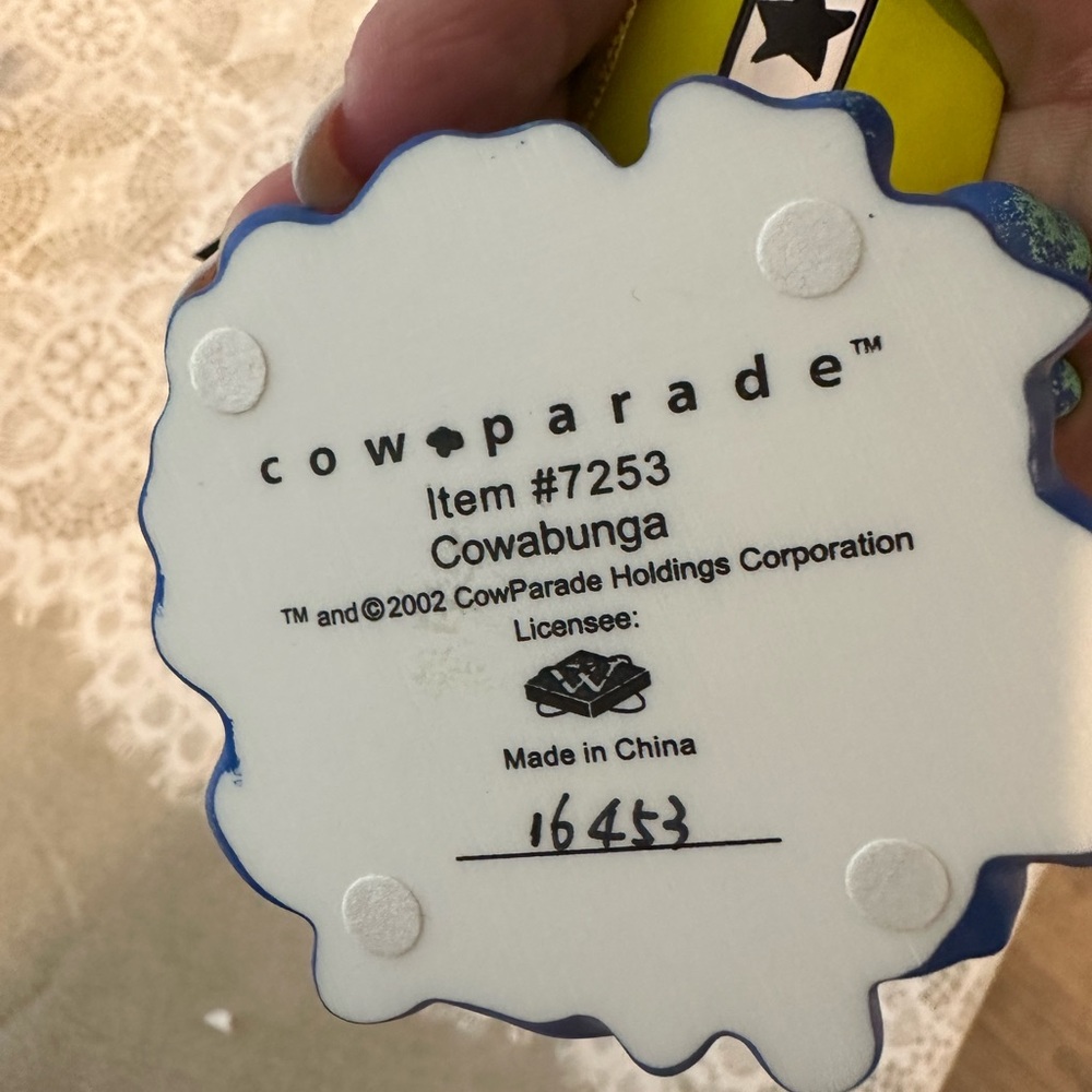 Cow Parade Cowabunga Cow NIB - Picture 4 of 6
